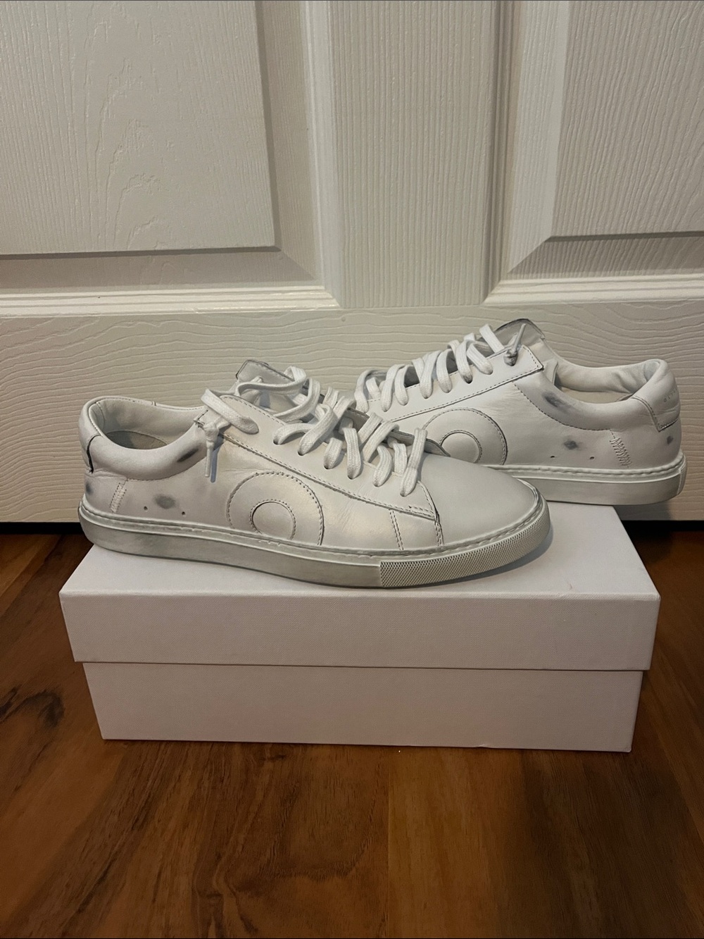 Oliver Cabell White Leather Low-Top Sneakers